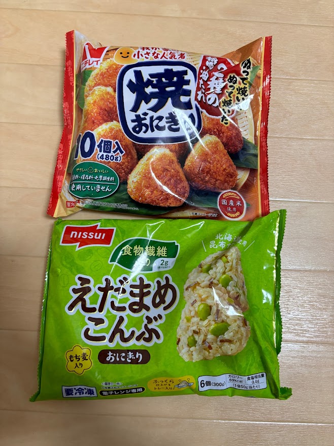 ニチレイ 焼おにぎりとニッスイ えだまめこんぶおにぎり もち麦入り