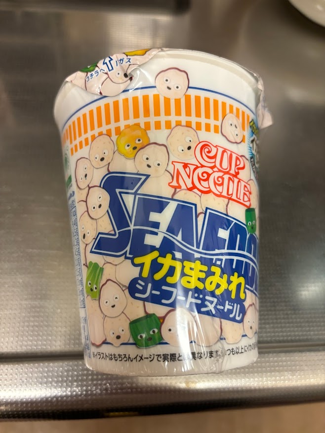 カップヌードル イカまみれシーフードヌードル
