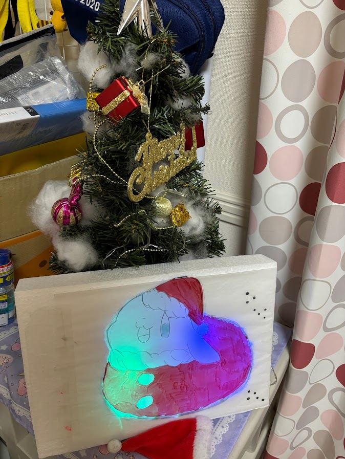 子供がエンガアートで作った電飾（発光時）