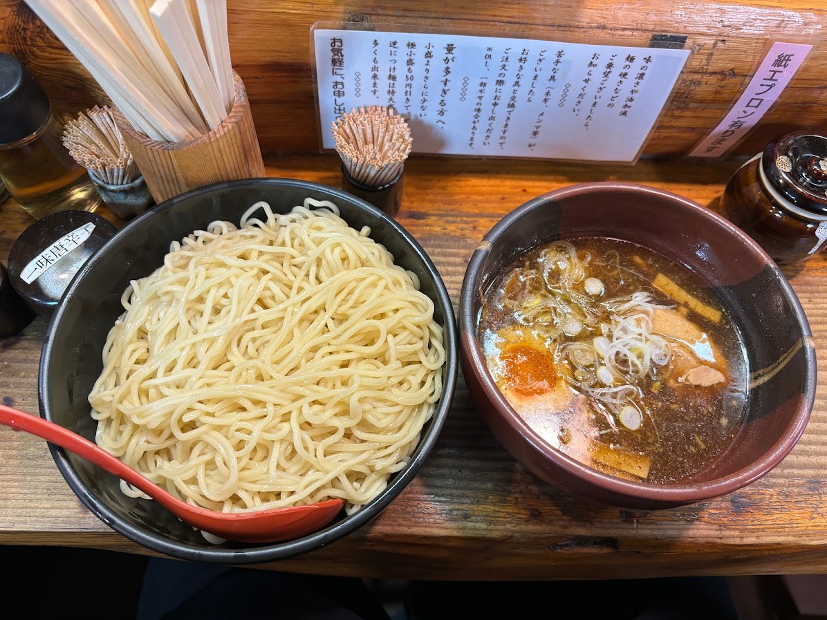 つけ麺（細麺、醤油、中盛）