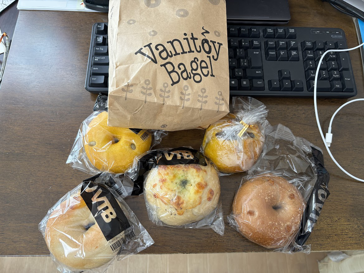 VANITOY BAGEL（バニトイ ベーグル）国分寺店で購入したチーズやカレーのベーグル