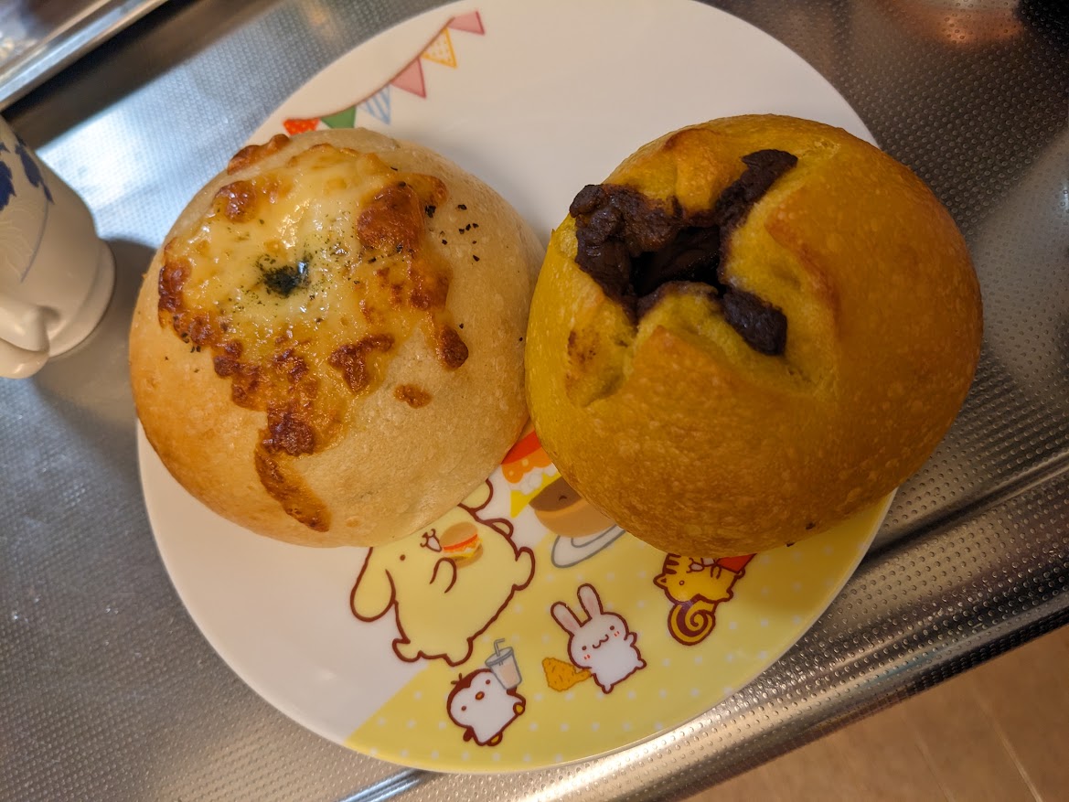 VANITOY BAGEL（バニトイ ベーグル）国分寺店で買ってきたベーコンとチーズのベーグルとカレーのベーグル