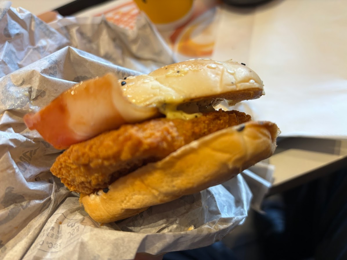 ゴジラバーガー スモーキーペッパーチキン