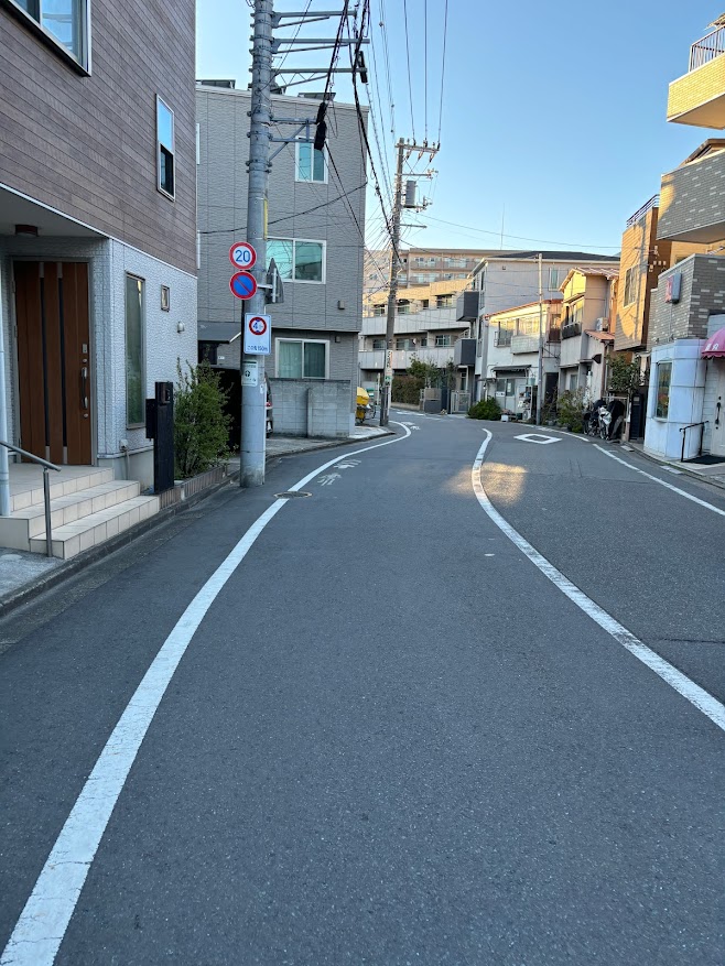 京成曳舟に向かうキラキラ橘商店街からの道はグネグネしてる