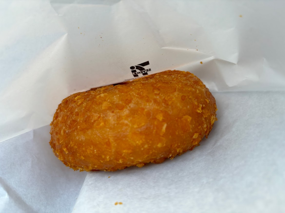 セブンイレブンのとろけるチーズカレーパン