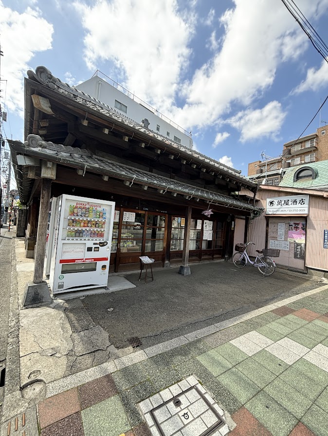 池上の万屋酒店(萬屋酒店)