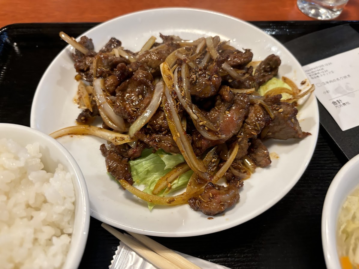 「香福味坊」ランチの羊肉の炙り焼き定食