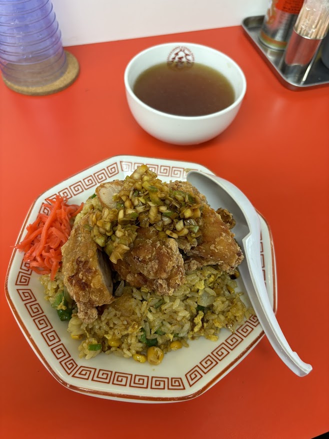 期間限定 めっちゃええやん！真ん中シリーズ KING Of 元気飯 ザンギカレー炒飯（葱だれ揚げ鶏のスパイシーチャーハン） 単品スープ付き