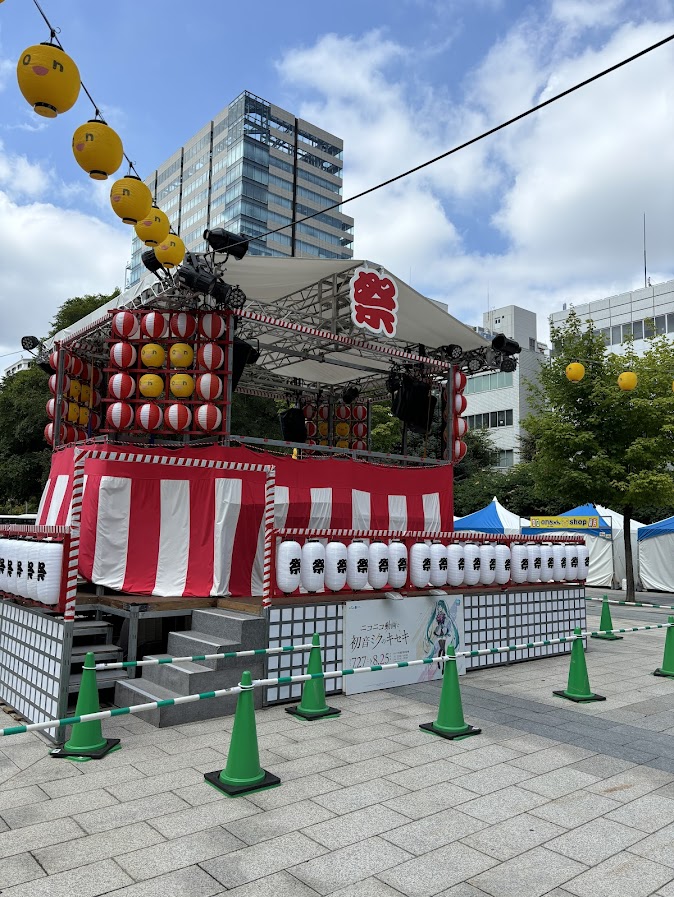 大通公園の盆踊り会場?