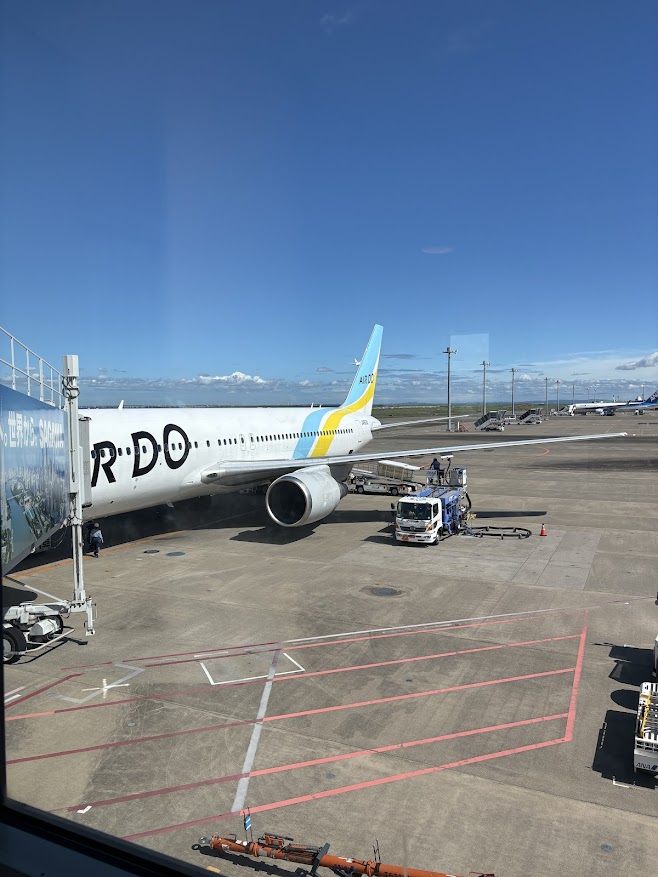 羽田空港56番ゲート到着