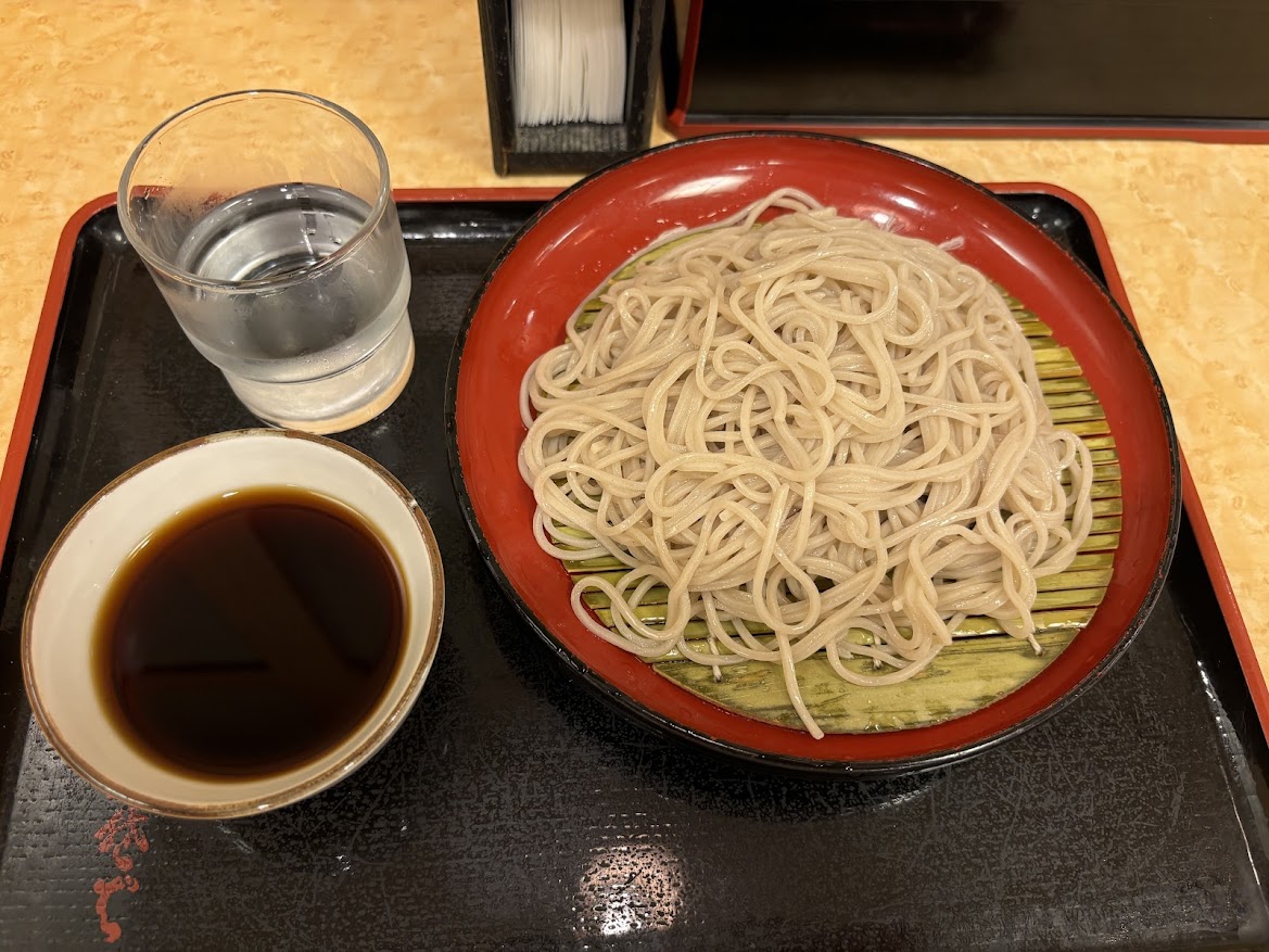 小諸そば 渋谷新南口店で大もりそば