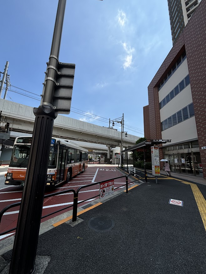 竹の塚駅西口バス停