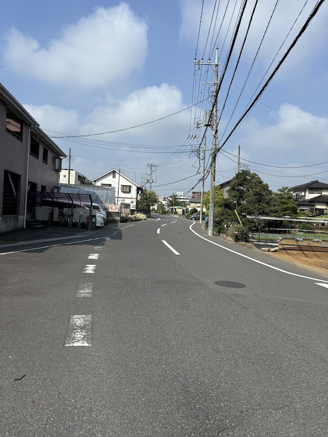 戸塚安行駅近くの道路