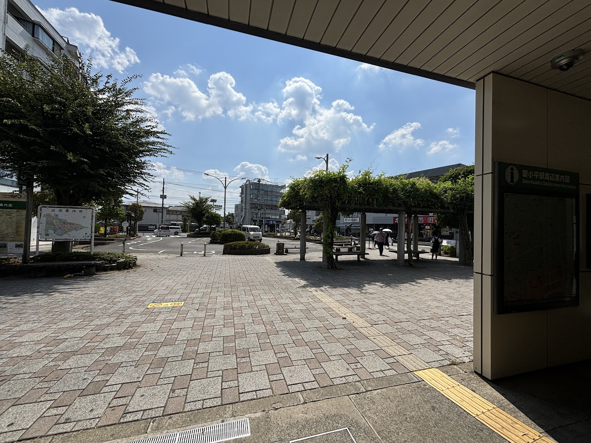 JR武蔵野線 新小平駅前