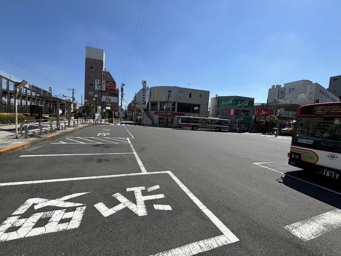福生駅西口バスターミナル