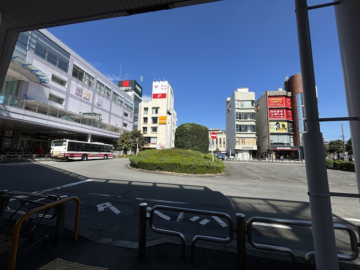 福生駅東口