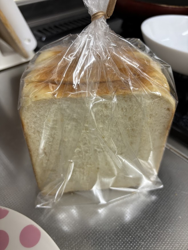 小平市の天然酵母ごはんパンle ciel〜るしえるで買ってきた食パン