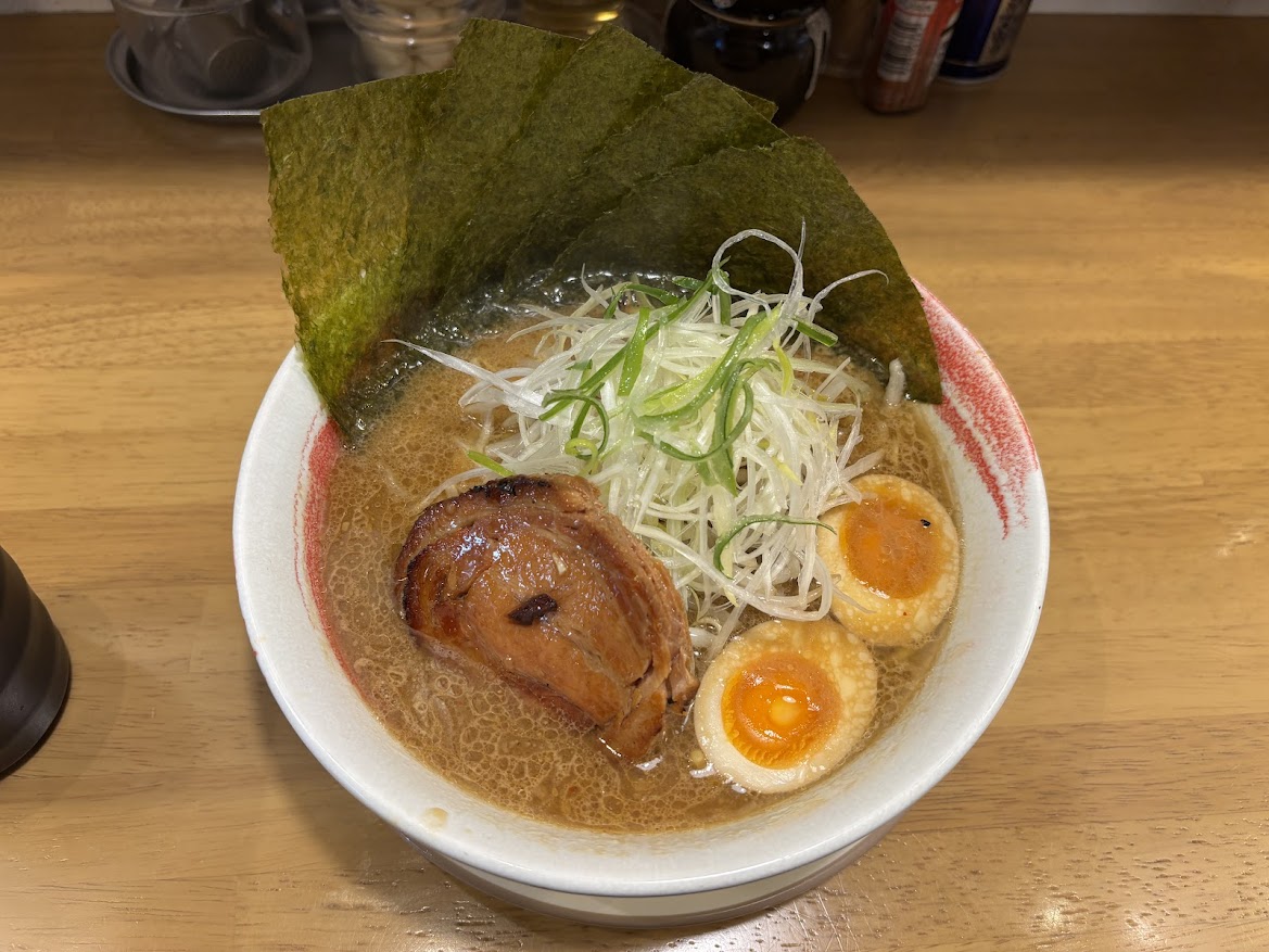 要町駅近くの味噌専門 ラーメン味來（味来？）でみそらーめん（味噌ラーメン）