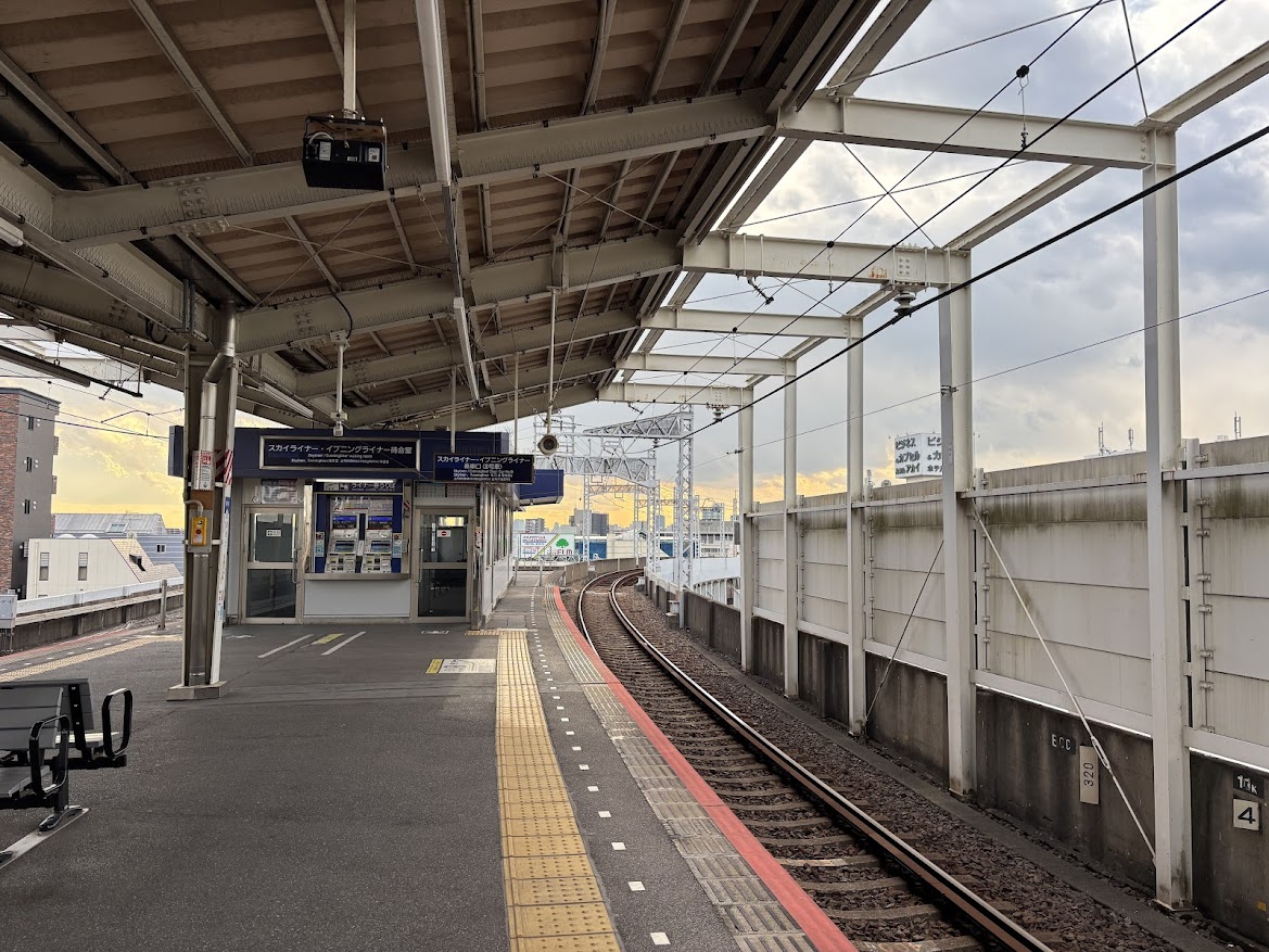 青砥駅 3階4番線ホーム