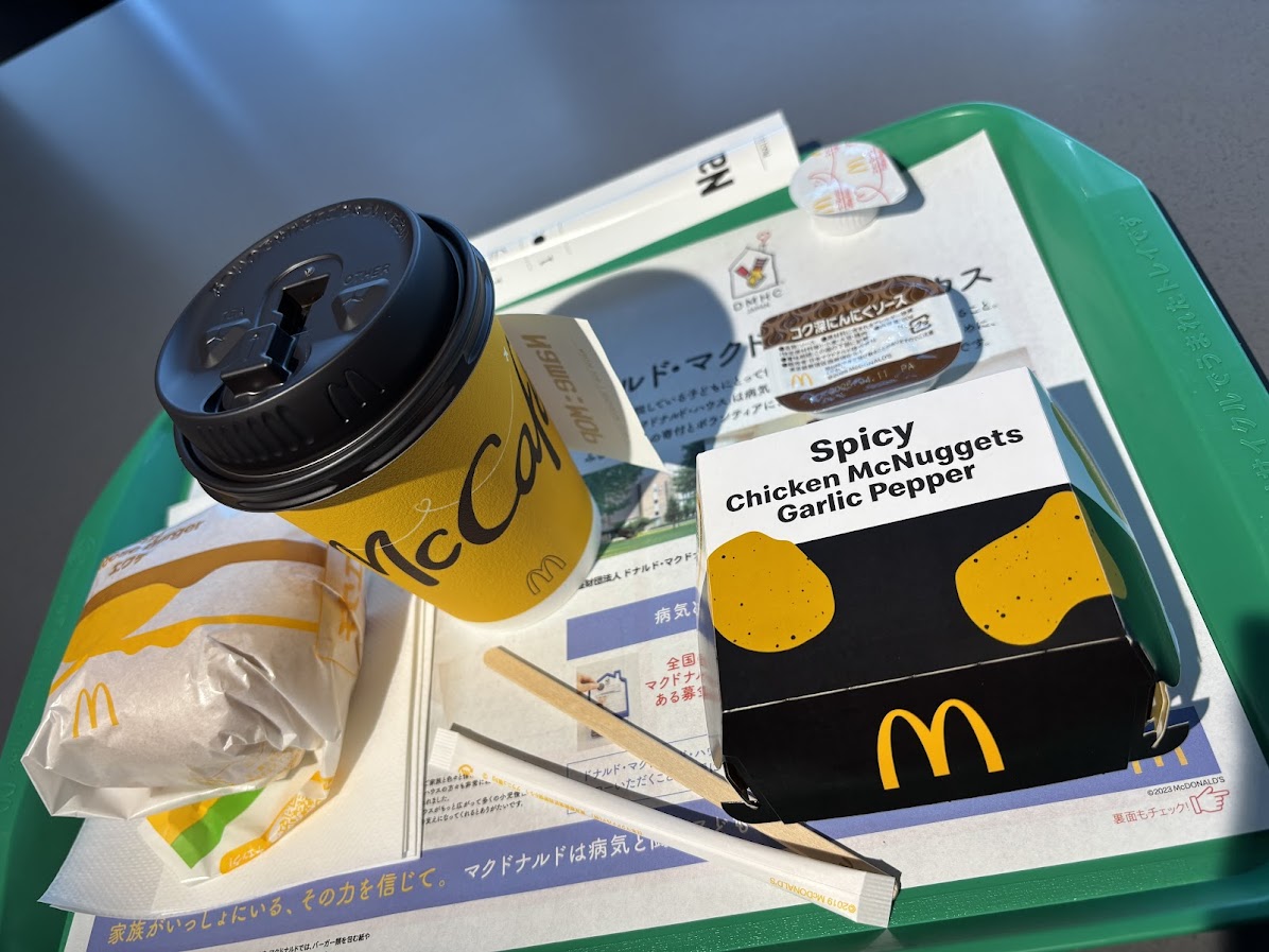 マクドナルド アトレ五反田店でエグチ（エッグチーズバーガーのセット）