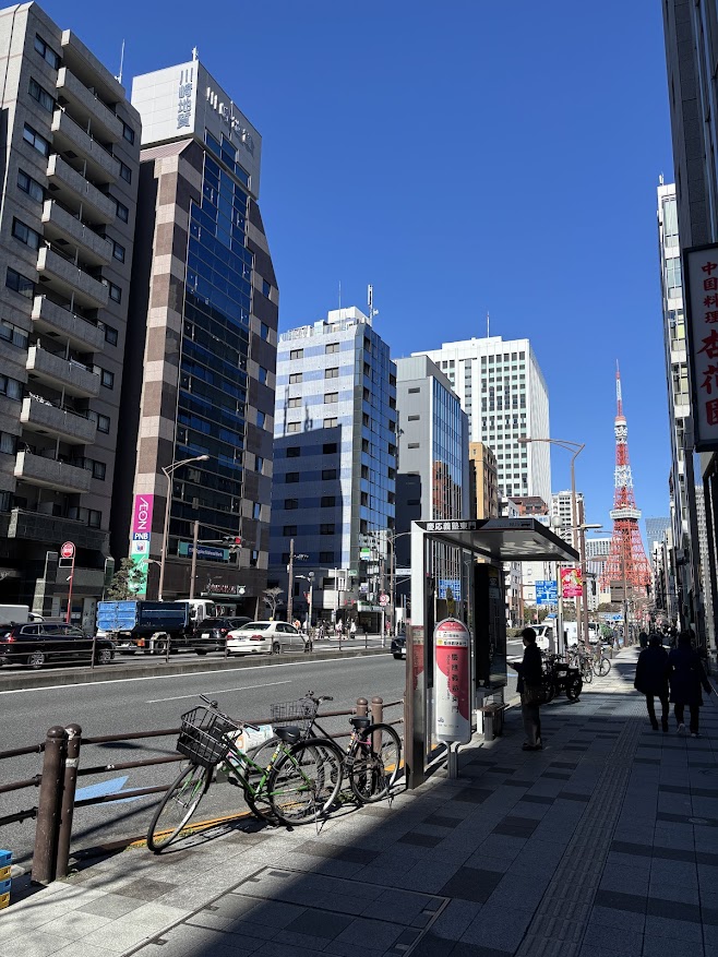 慶応義塾東門バス停