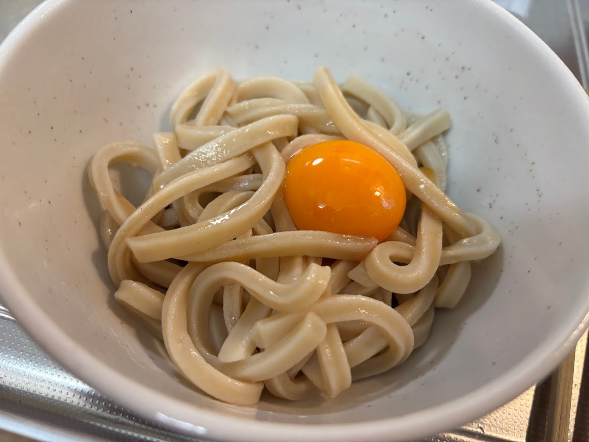 麺の旅路 武蔵野うどん（冷凍）とプチッとうどん 讃岐風釜玉うどんと生卵で釜玉うどん