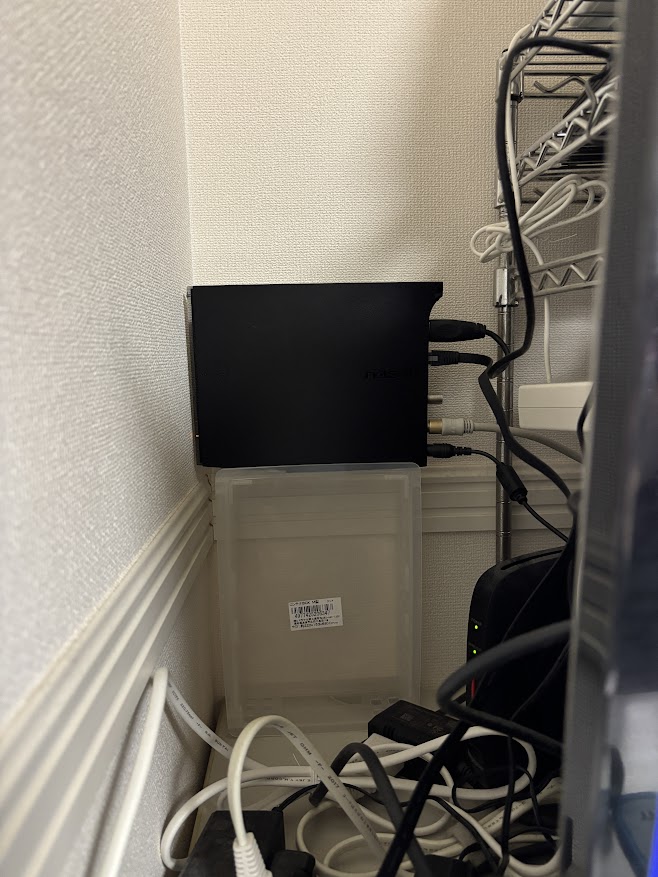 ソニーのnasne(ナスネ) CECH-ZNR1Jを別場所に移動し配線組み換えで復活