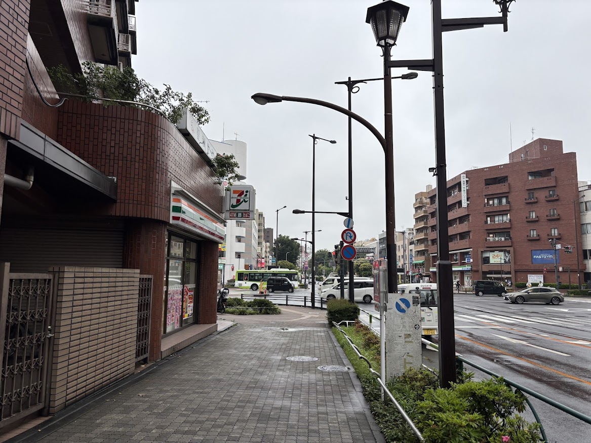セブンイレブン 豊島要町駅前店 外観