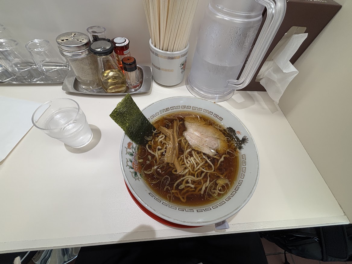 荻窪中華そば 春木屋 恵比寿店で中華そば