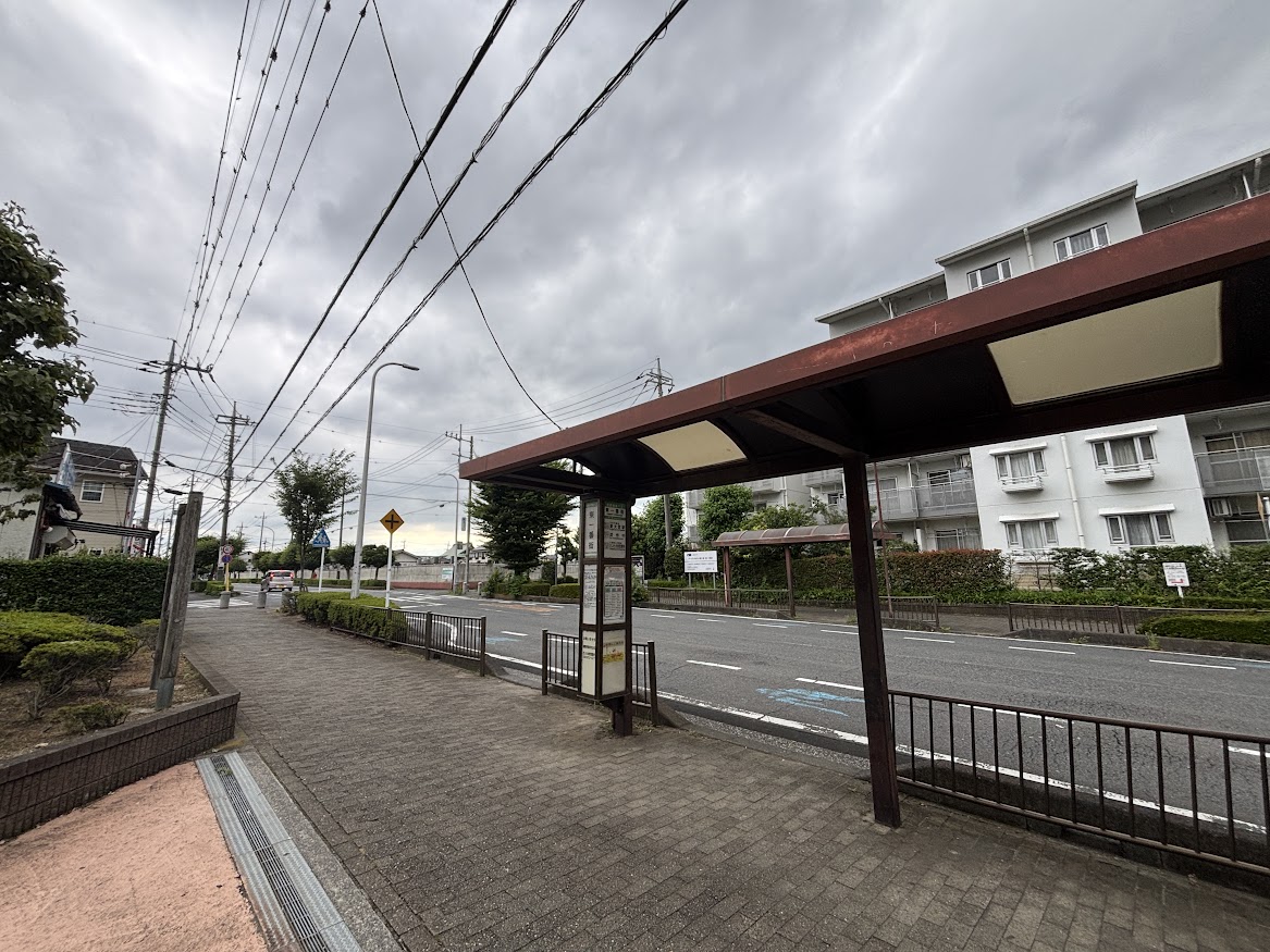 東一番街バス停