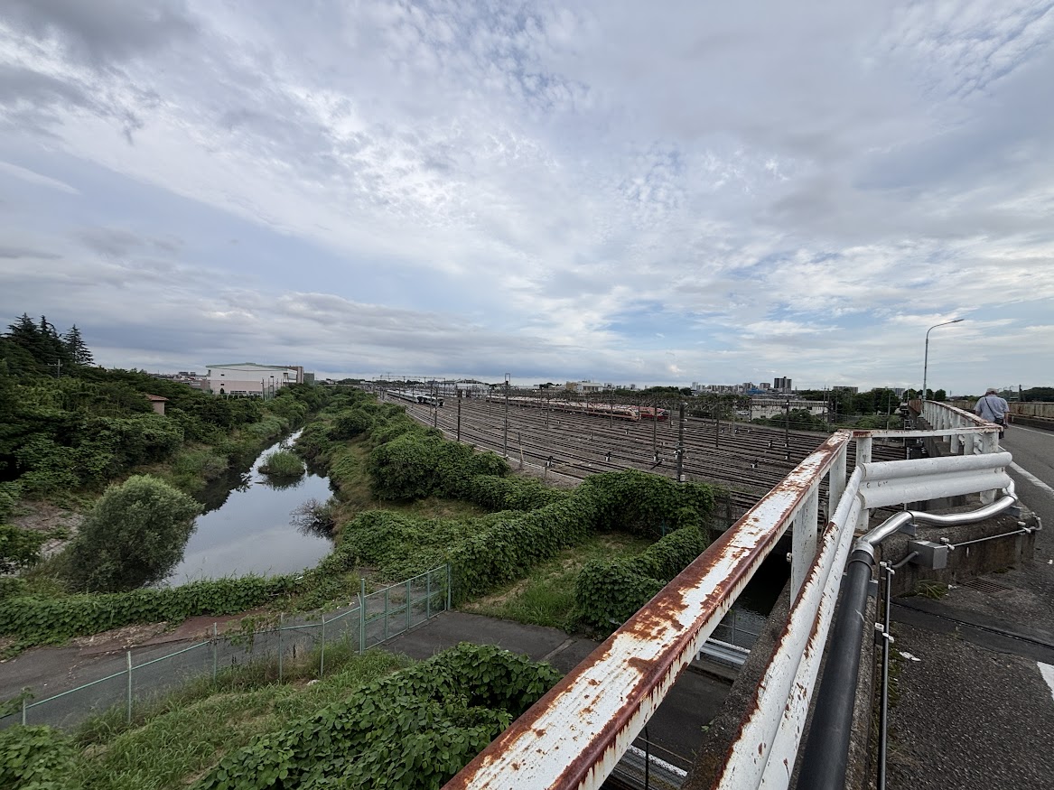 見沼跨線道路橋（東大宮操車場）