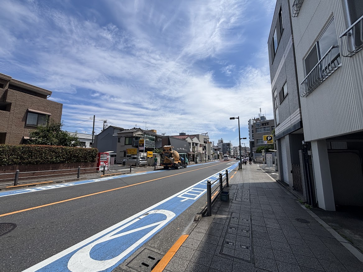 荒川区役所前停留場前