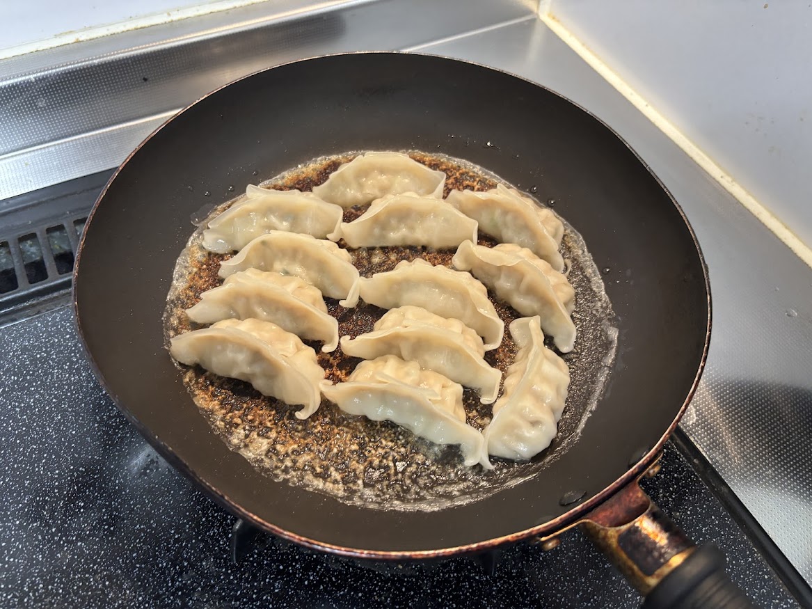 【元祖 油・水なし】味の素 餃子（AJINOMOTO GYOZA）【羽根付き冷凍餃子】