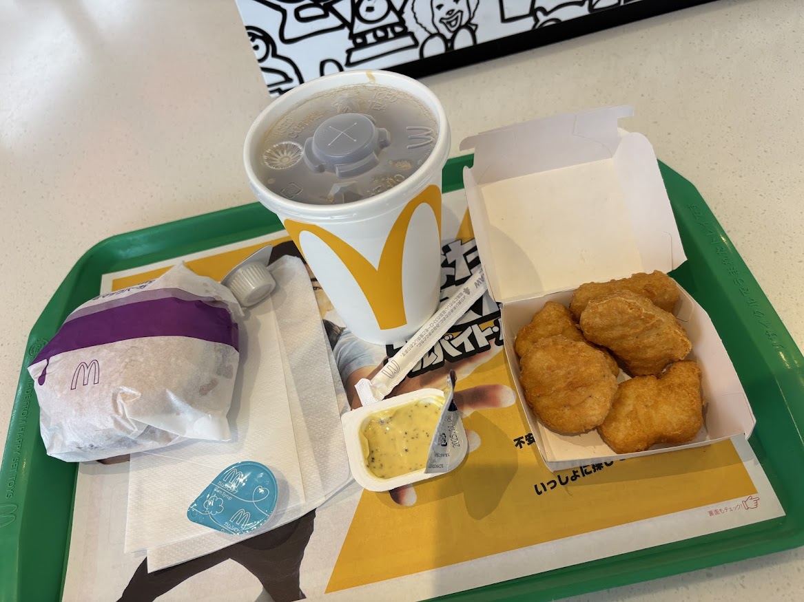 マクドナルド 氷川台駅前店でひるまック てりやきマックバーガー セット（サイドはチキンマックナゲット 5ピースでソースは瀬戸内レモンペッパーソース）