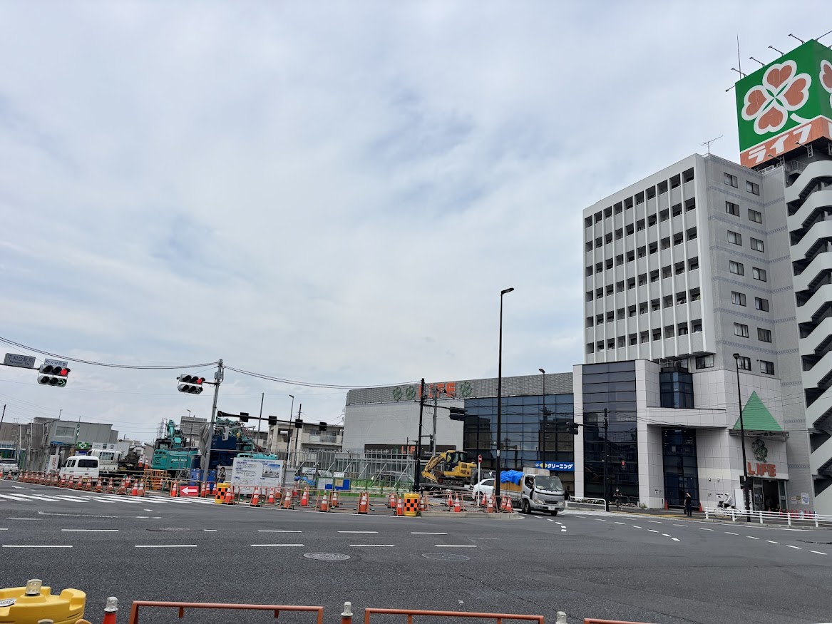 東京メトロ 有楽町線と副都心線の平和台駅前