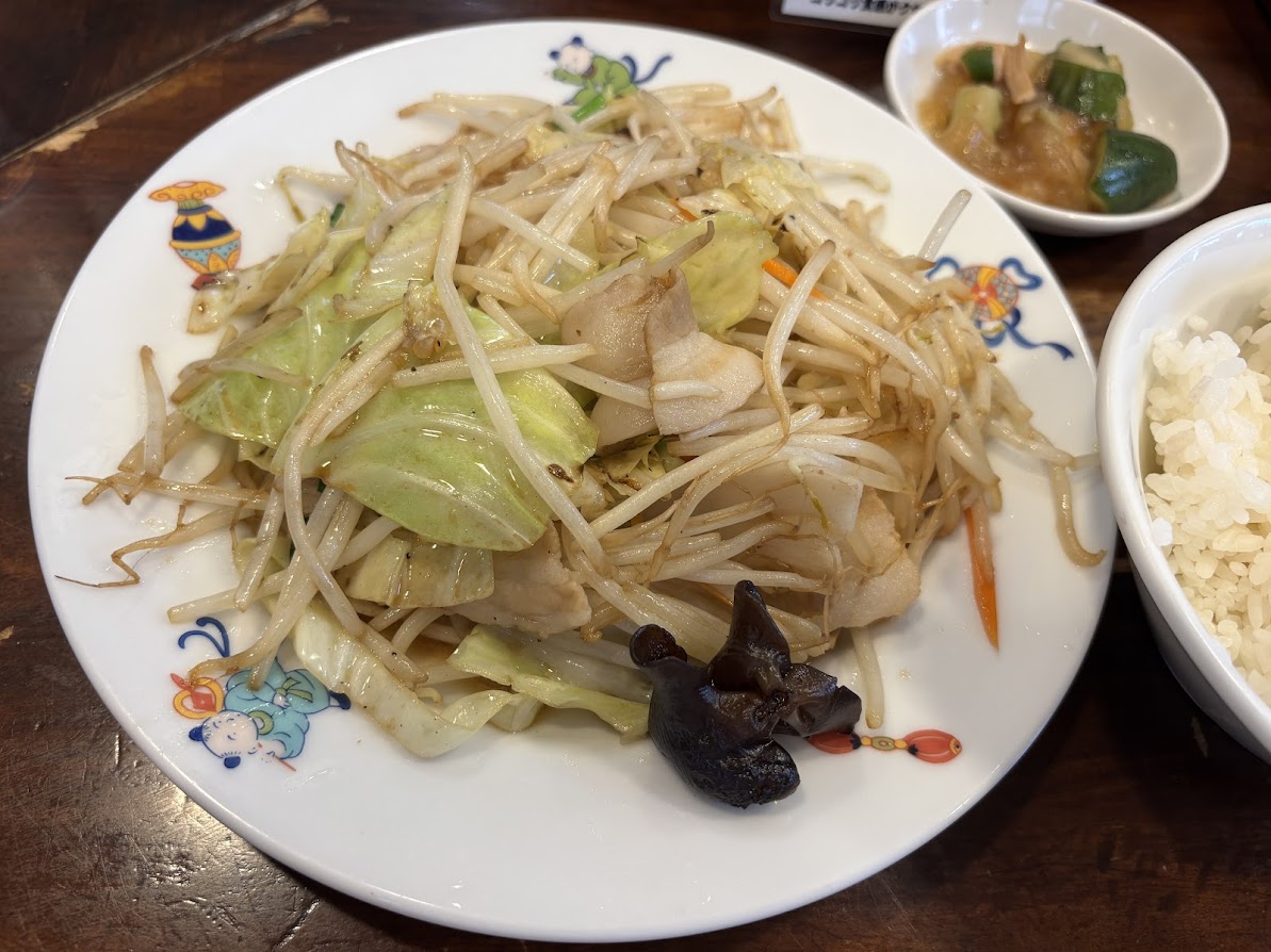 中華料理 天龍 銀座街店で野菜炒め