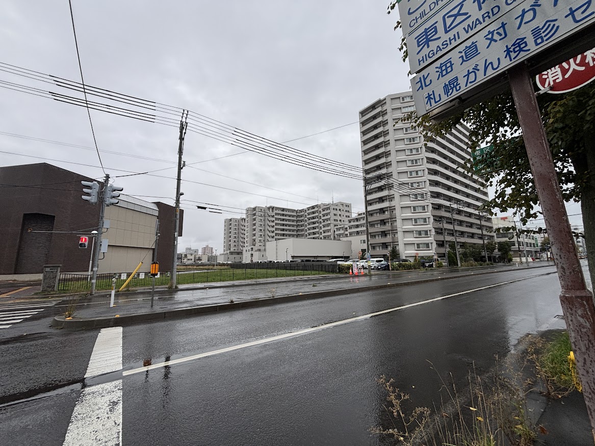 北海道立札幌高等技術専門学院 (MONOテク札幌)（元 職業訓練校？）とマンション群