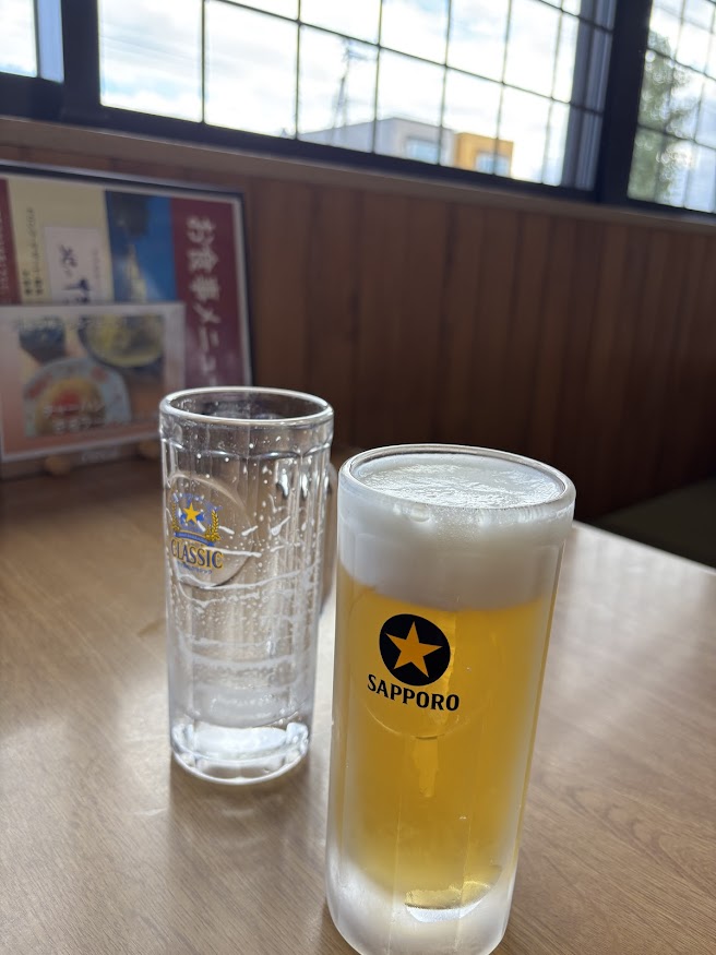 天然温泉やすらぎの湯 北のたまゆら 東苗穂店で露天風呂やブラックシリカ湯入って湯上がりに生ビール（サッポロ黒ラベル）