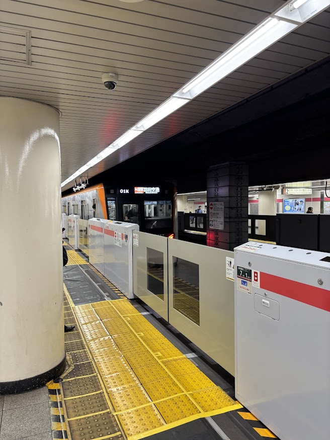 都営浅草線 日本橋駅（成田スカイアクセス線経由 アクセス特急 羽田空港行き）