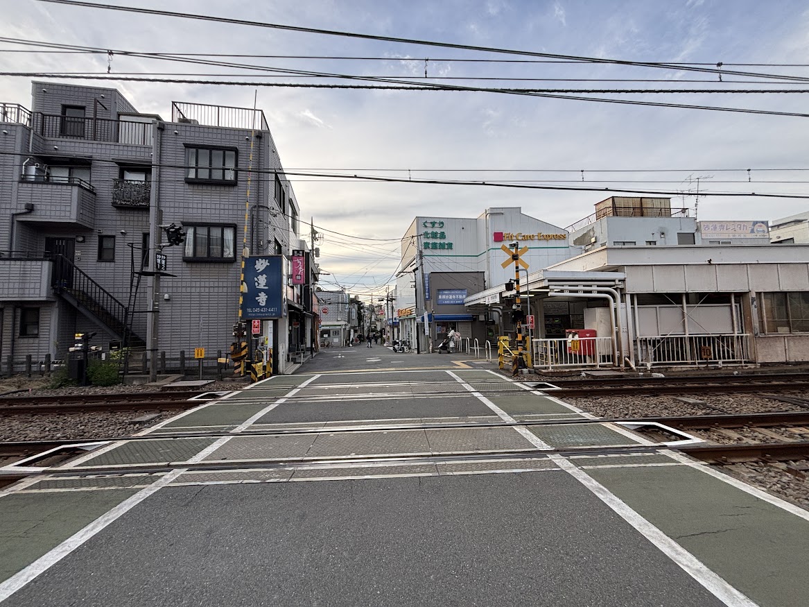 東急東横線 妙蓮寺駅前