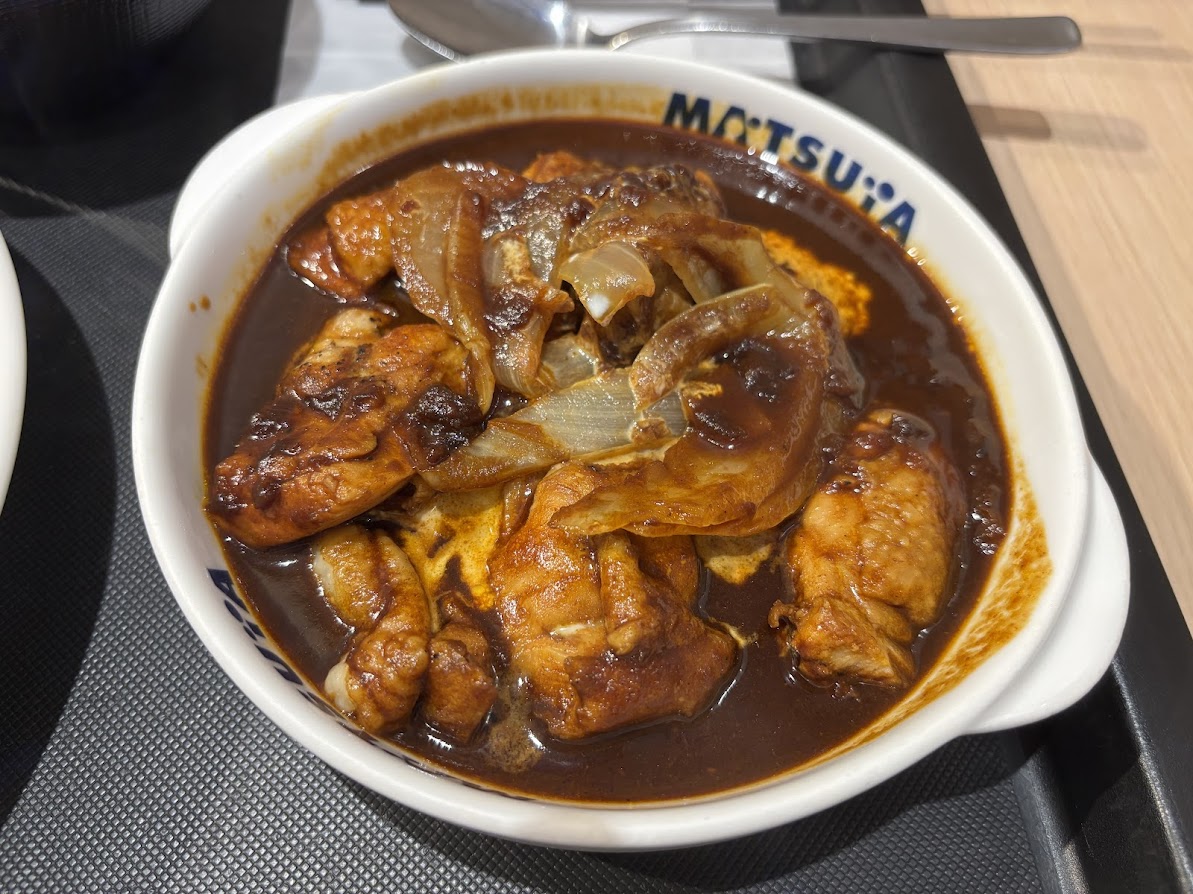 松屋 練馬店でネオカシミールごろごろチキンカレー（ライス並）（ネオカシミールカレー）