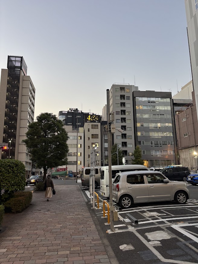 新橋駅近くの風景