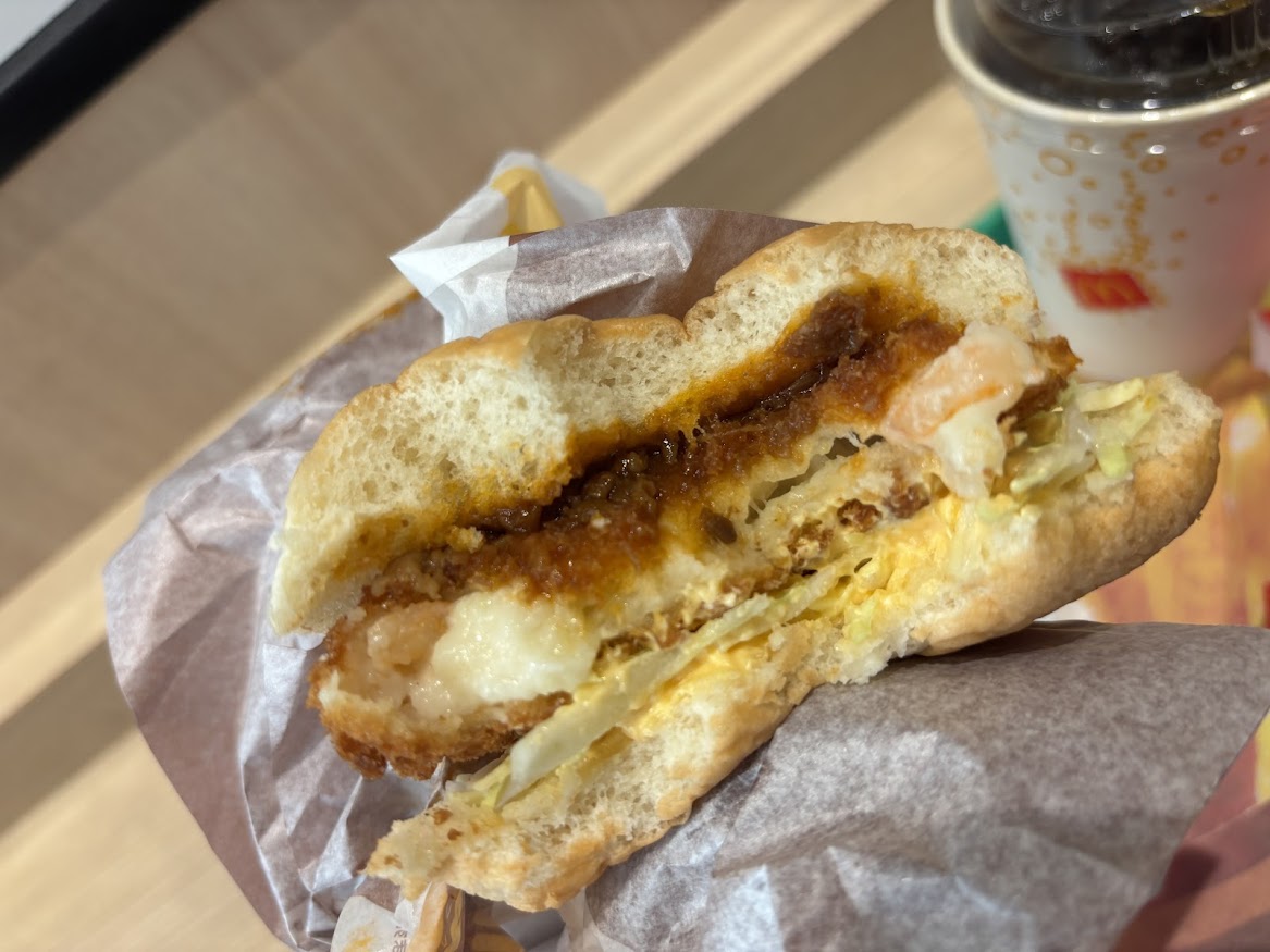 マクドナルド 志村三丁目店で期間限定(新)のコク旨ビーフデミグラコロ バーガー
