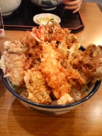 てんや 秋葉原店（現在の末広町の方ではなく秋葉原駅すぐ近くにあった今は閉店しているてんや）で松茸かき揚げとカキの天丼