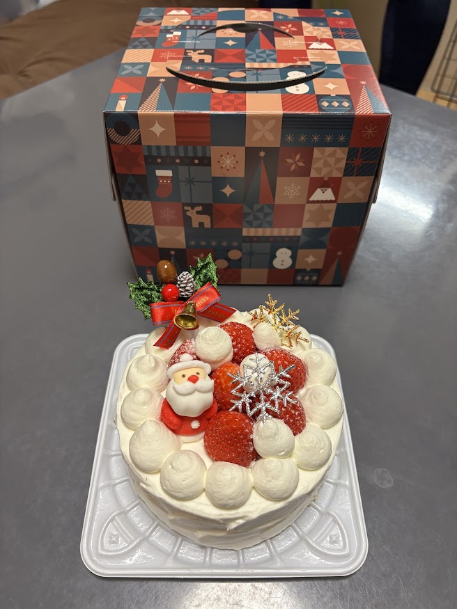 eggg Park（えぐぅ パーク）で買ってきたクリスマスケーキ2025
