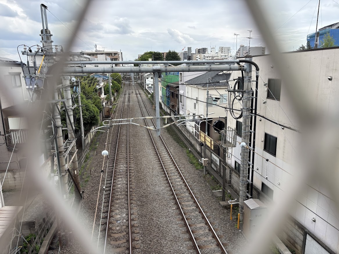 桜台陸橋から西武池袋線の線路