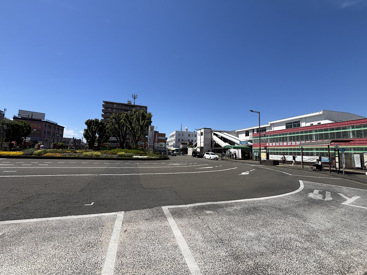 西武新宿線 小平駅南口前