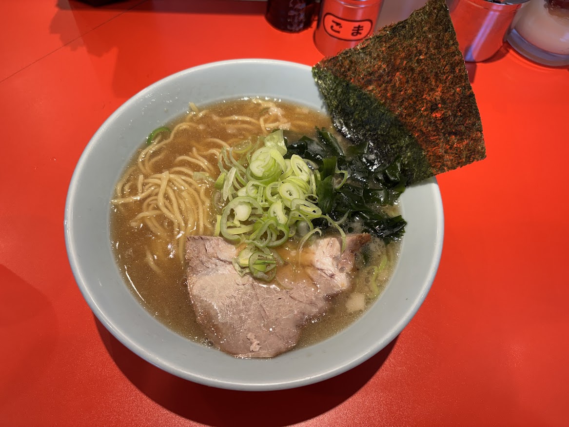 西横浜駅近くのラーメンショップ〇化 横浜店（マルカ）でラーメン【浅草開化楼の特製麺使用】