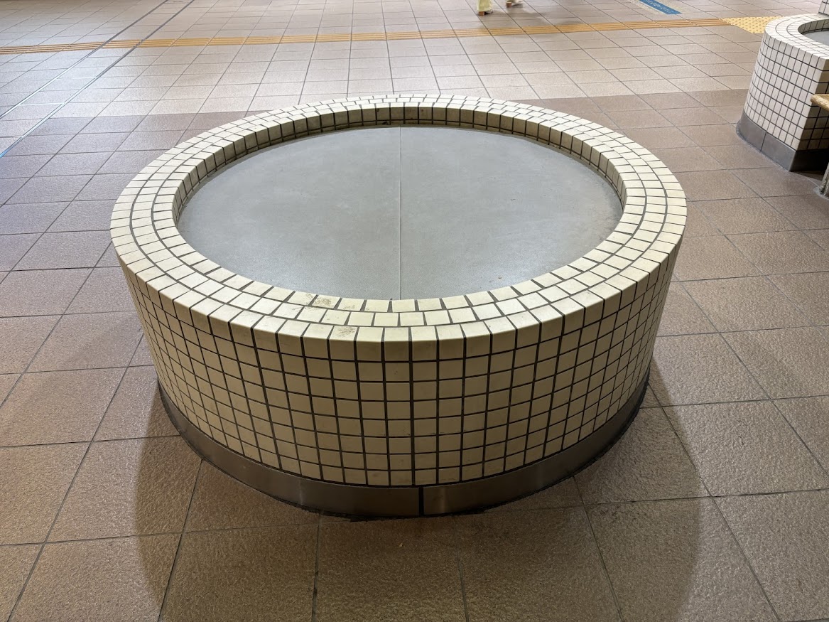 小田急線 喜多見駅の例のアレ