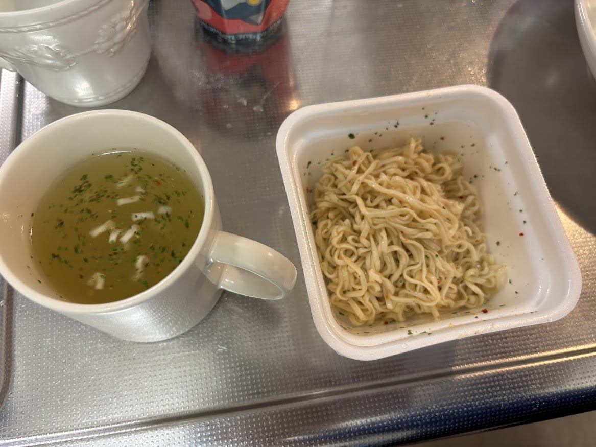 東京拉麺 ぺペロンチーノ スパゲティスタイル完成、スープも
